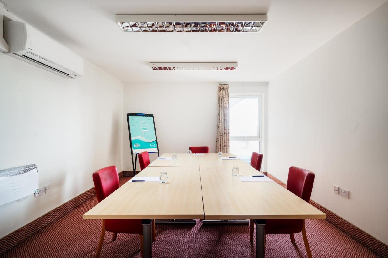 Holiday Inn Express Shrewsbury By Ihg Eksteriør billede